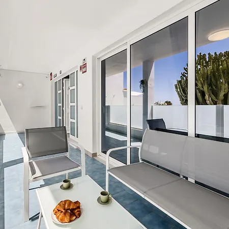 Home2book Cute Alexia Puerto Del Carmen, Terrace * פוארטו דל כרמן